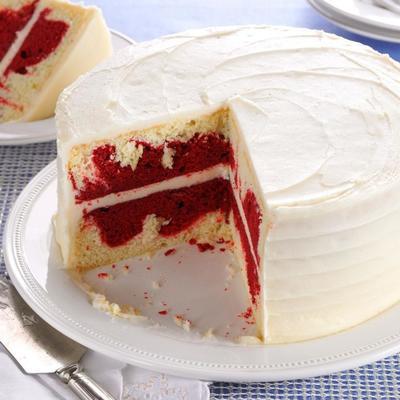 bolo de veludo vermelho de ocasião especial