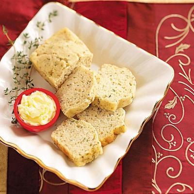 pão rápido de erva de queijo