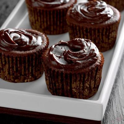 bolinhos de trufa de manteiga de amendoim chocolate