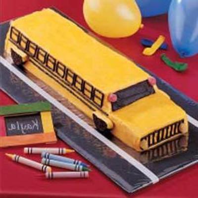 bolo de ônibus escolar