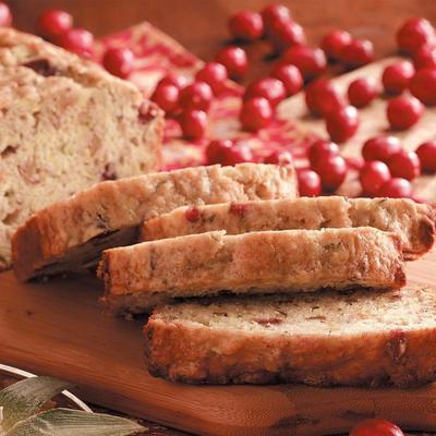 pão de noz de abobrinha cranberry