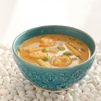 saboroso bisque de camarão de estilo tailandês