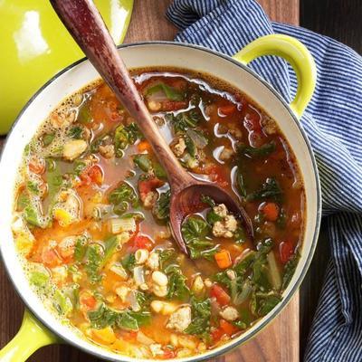 verduras e sopa de feijão