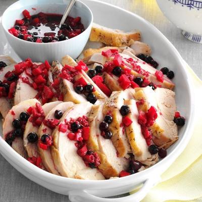 peru cozido lento com chutney de berry