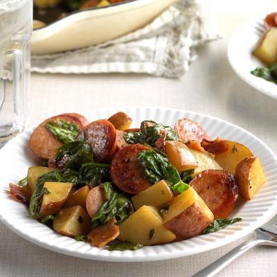 frigideira de kielbasa de batata
