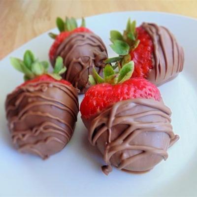 morangos cobertos de chocolate simples