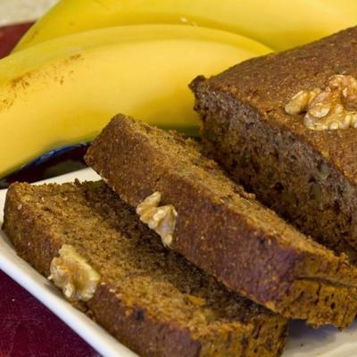 pão de nozes de banana vegano sem glúten