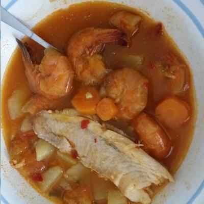 sopa de camarão mexicano (caldo de camaron)