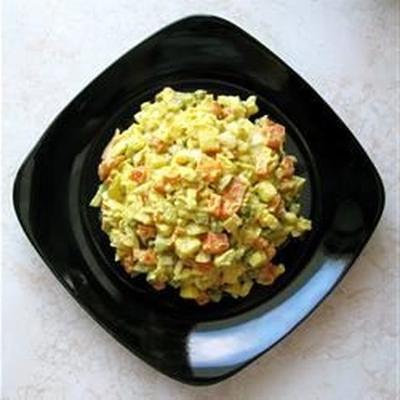 salada de legumes polonês (jarzynowa salata)