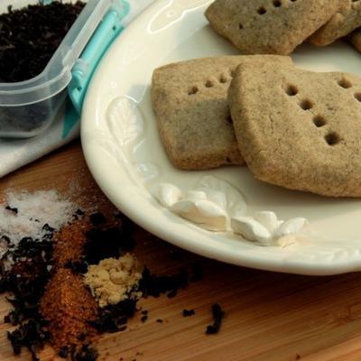 bolinhos de shortbread temperados com chai