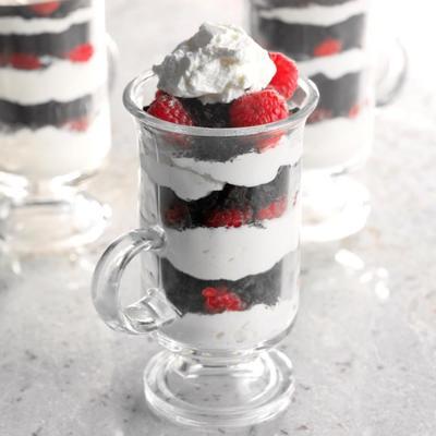 framboise de chocolate parfaits