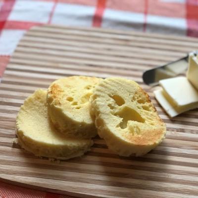 Pão keto de 90 segundos em uma caneca