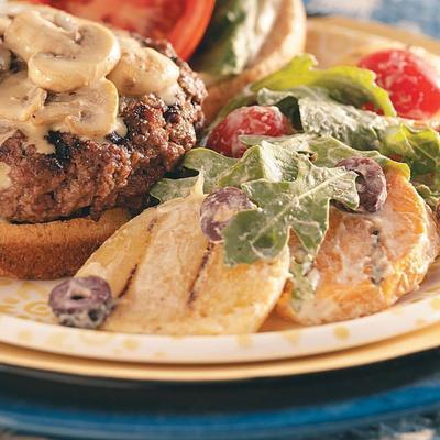 luz de grelhado e luscius salada de batata rúcula