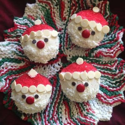 natal santa cupcakes