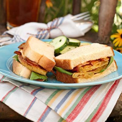 tomate verde frito blt