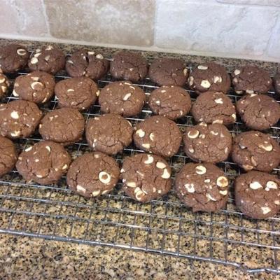 chocolate macadâmia e biscoitos de chocolate branco