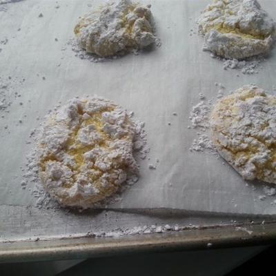 biscoitos de floco de neve de limão