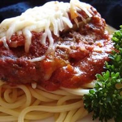 parmesão de carne com alho macarrão cabelo de anjo
