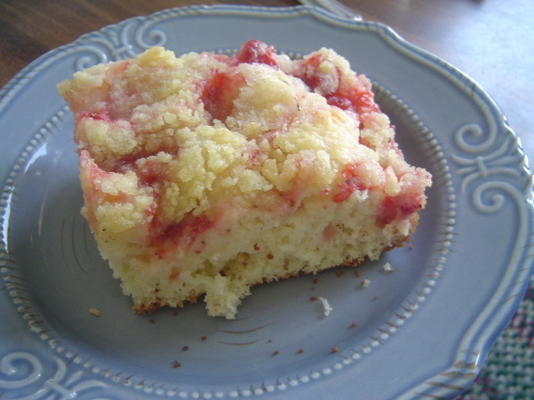 bolo de café de morango