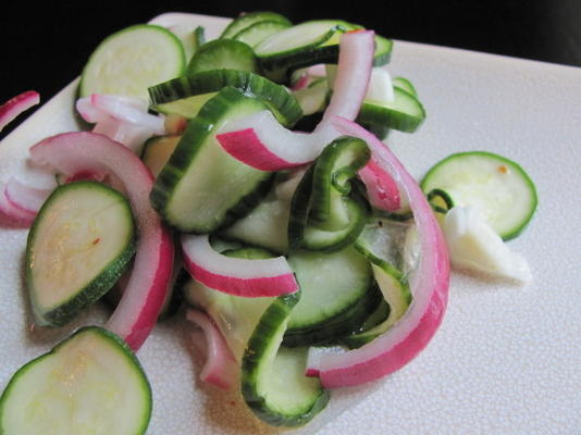 salada de pepino-abobrinha
