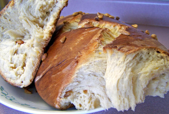 tsoureki (pão doce grego de easter)