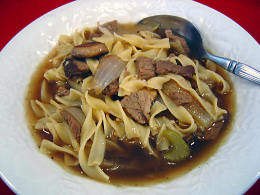 Sobra de sopa de carne assada (sobras de bife também!)