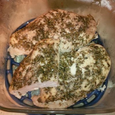 panela de barro alho-alecrim peito de frango