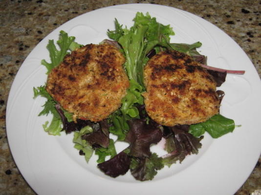 bolos de frango toscano com aioli dourado