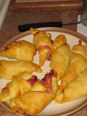 crescentes de presunto e cheddar