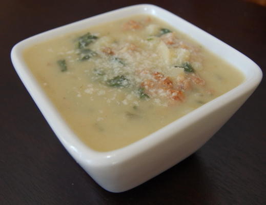 sopa zuppa toscana (clone de jardim de oliveira)