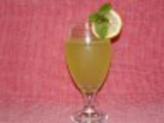 limonada de manjericão