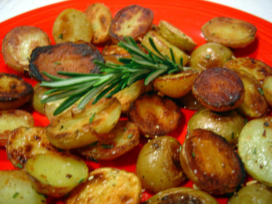 batatas crocantes de alecrim