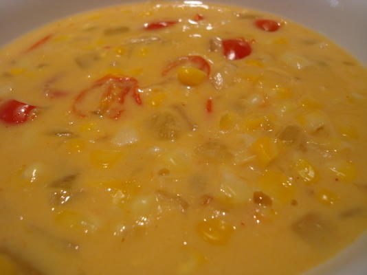 sopa de milho, queijo e pimentão