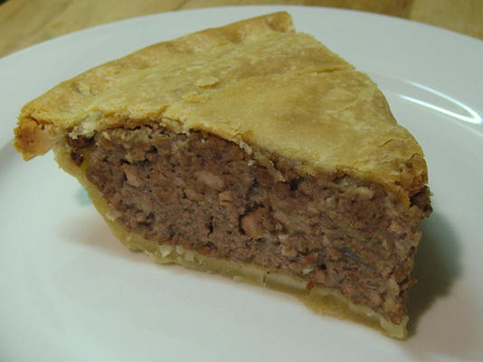 tourtiere (torta de carne canadense francesa)