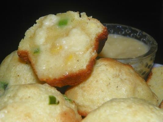 muffins de milho jalapeno com manteiga de mel