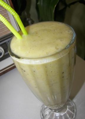 smoothie de kiwi-pêssego