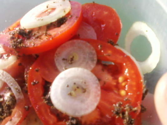 salada de tomate cebola menta