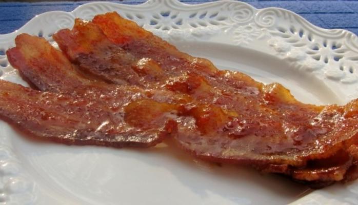 bacon com sriracha e açúcar mascavo
