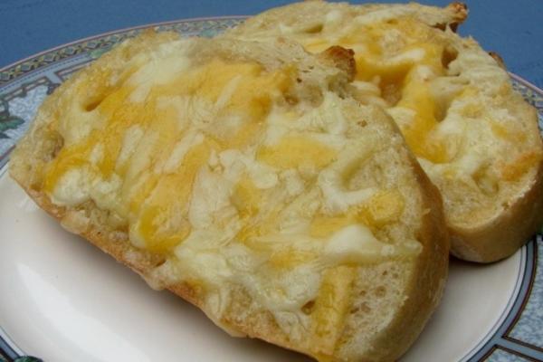 pão de queijo de alho rápido e fácil