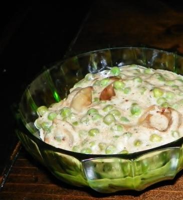 decadente, ervilhas com cebolas e creme do bebê