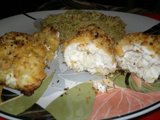 peitos de frango salgados recheados (recheio de cream cheese temperado)