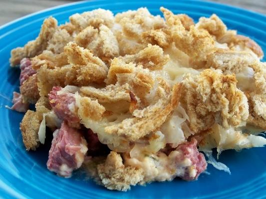 reuben e assar casserole suíço