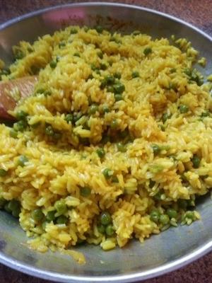 arroz amarelo espanhol fácil