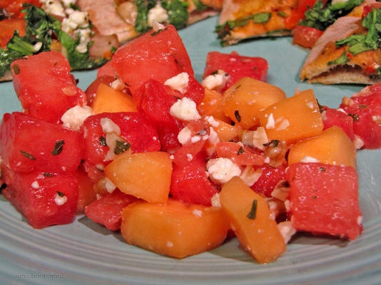 melão e salada de melancia