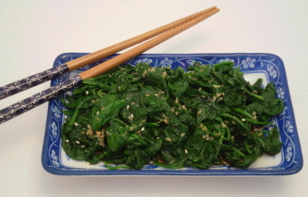 gomae - salada de espinafre estilo japonês