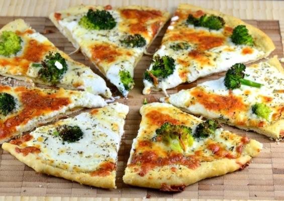 quatro queijo branco pizza de brócolis (fácil)