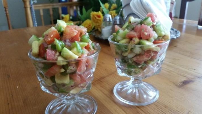 salada de abacate saborosa