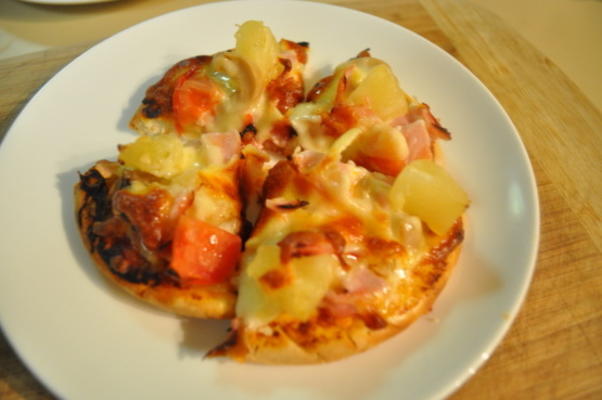 pizza de presunto e abacaxi