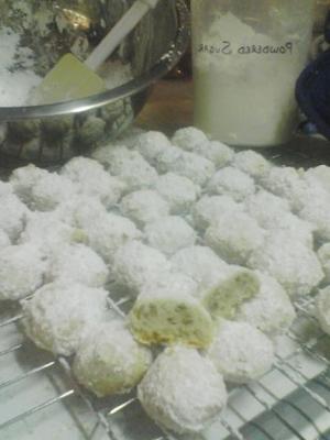 puffs pecan (também conhecido como bolos de casamento mexicano ou bolos de chá russos)