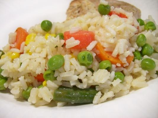 mistura de arroz vegetal fácil